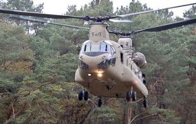 Chinooks vliegen nu van Zeeland naar Duitsland - maar wat zijn dit voor helikopters? Chinooks vliegen nu van Zeeland naar Duitsland - maar wat zijn dit voor helikopters?