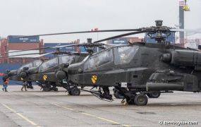 Polen finaliseert aankoop van 96 Apache helikopters voor $ 12 miljard Polen finaliseert aankoop van 96 Apache helikopters voor $ 12 miljard